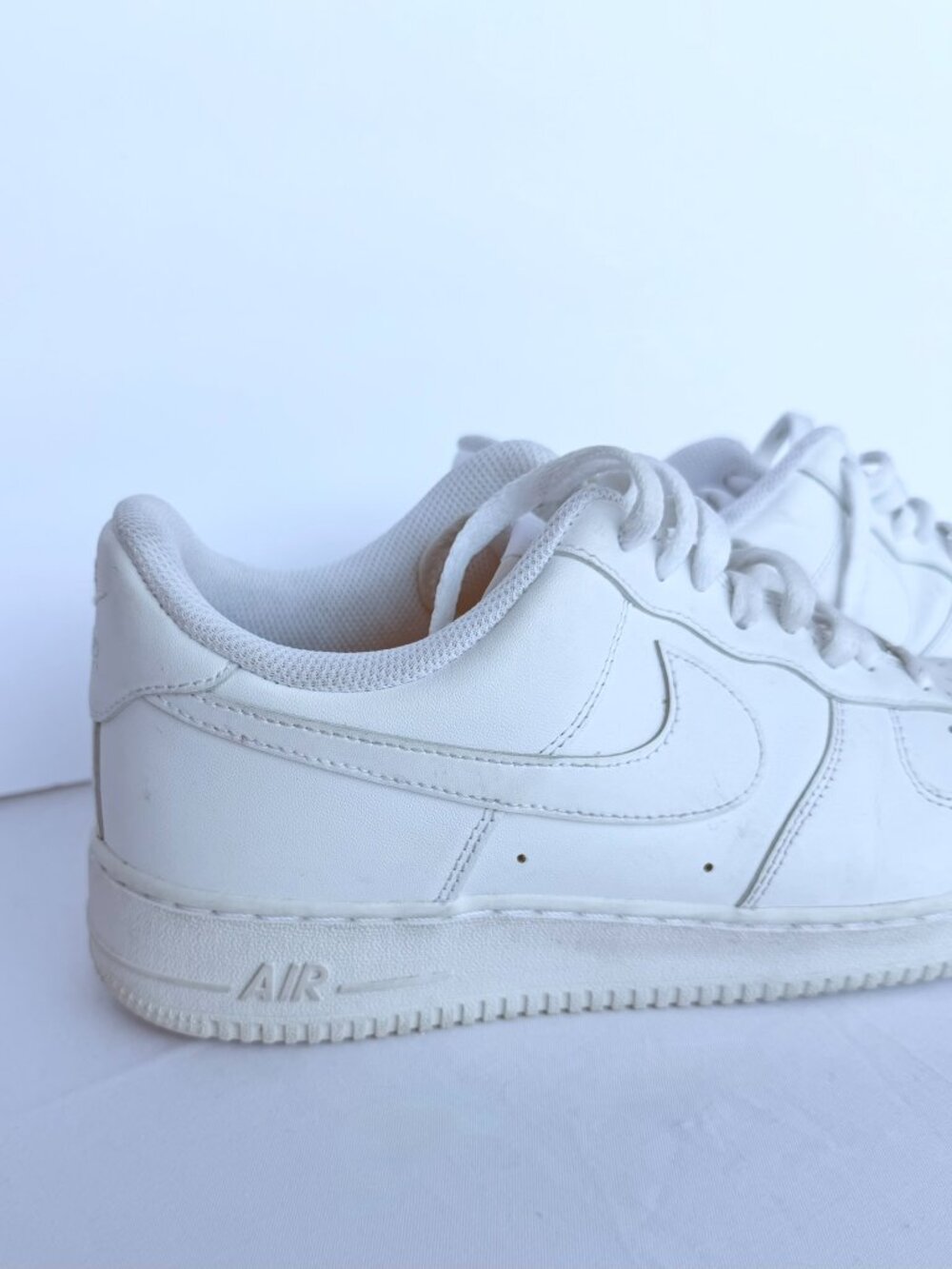 Nike Air Force White Low Top Men's 11